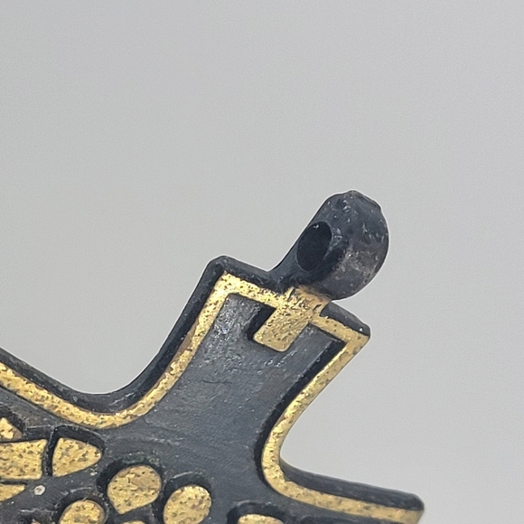 Vintage Signed Terra Sancta Guild Black Gold Tone Fish Loaves Pendant. 1967 - Picture 5 of 8